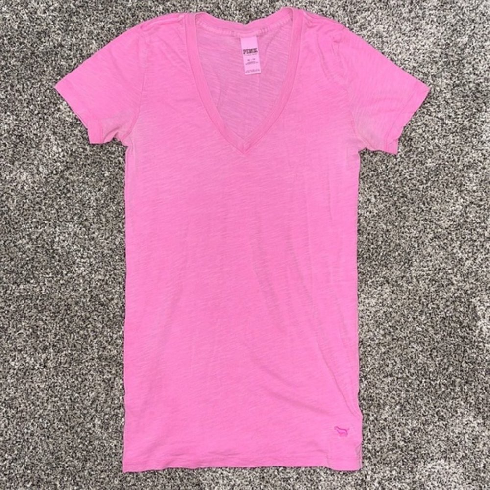 PINK • Victoria’s Secret V-neck Tee